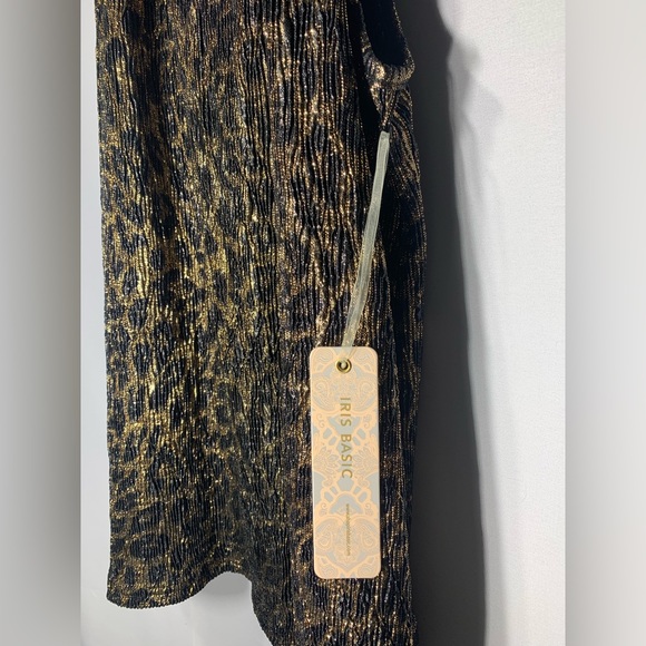 NWT Iris Basic Cheetah Halter Tank - Picture 3 of 6